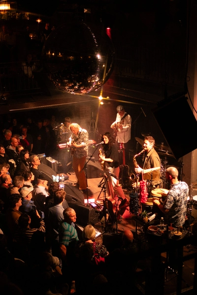  Hejira band with theaudience