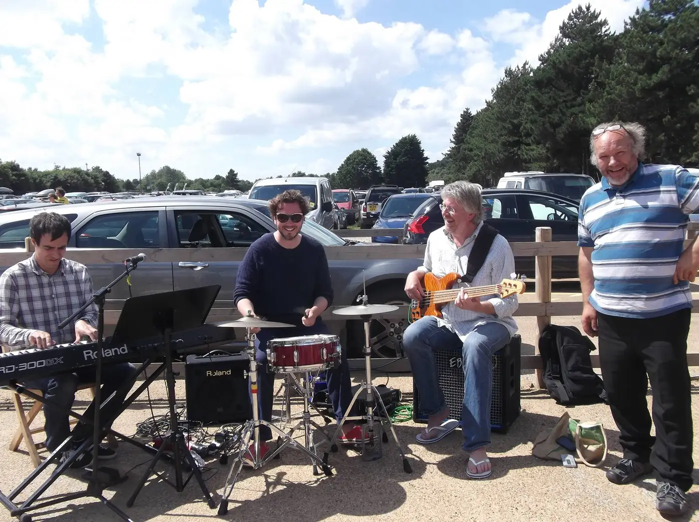 https://www.upwelljazzclub.co.uk/images/webp/976740_685620231451806_267418686_o.webp