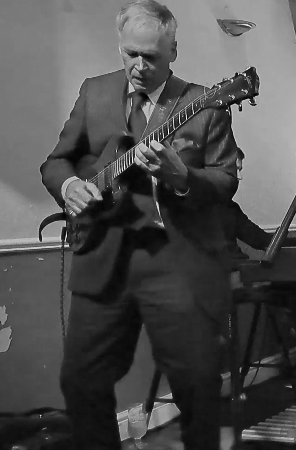 https://www.upwelljazzclub.co.uk/images/webp/Chris_Watson_Mono.webp