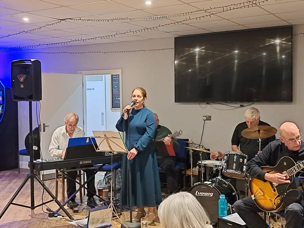 https://www.upwelljazzclub.co.uk/images/webp/Melody_Brooker_Paul_Brooker_Colin_Graham.webp