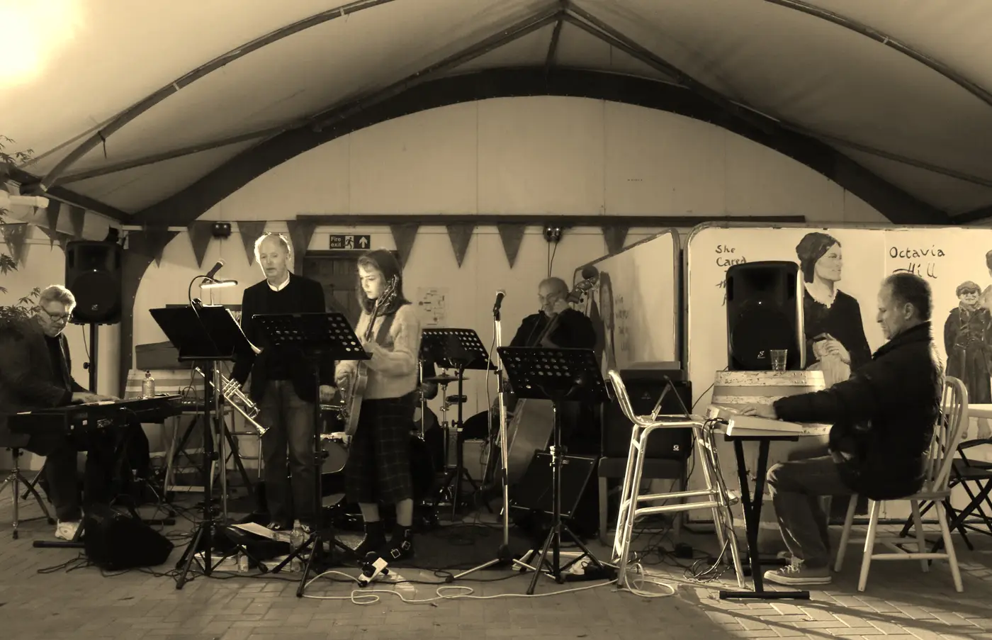 https://www.upwelljazzclub.co.uk/images/webp/f7c663c674dabf89568fc5c03f1d843b.webp